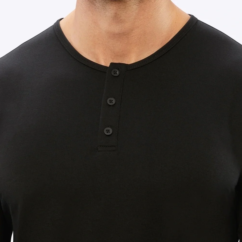 Cuts AO Curve-Hem Henley Medium Black PYCA Pro Long Sleeve Athleisure NWOT - Picture 2 of 7